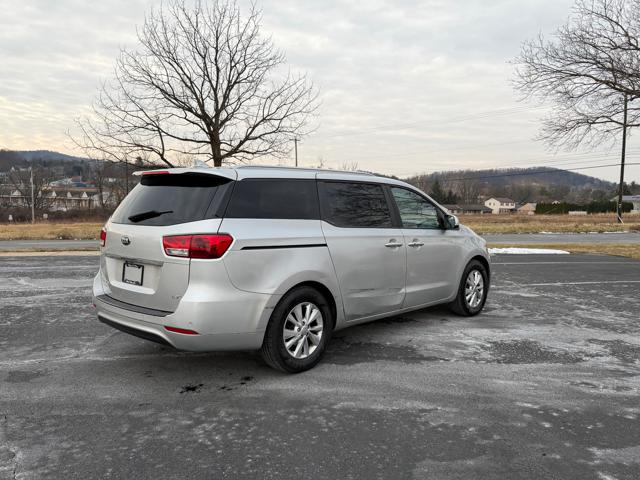 2016 Kia Sedona LX