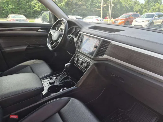 2021 Volkswagen Atlas SE w/Tech - Photo 6