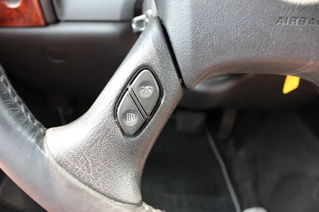 2008 GMC Envoy Denali - Photo 27