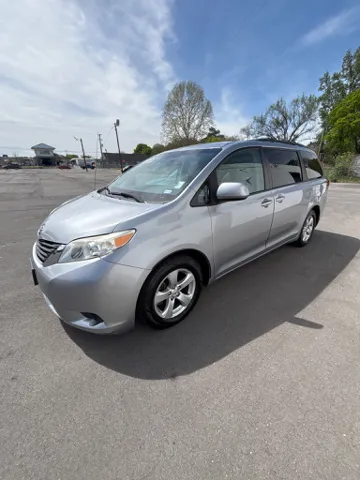 2012 Toyota Sienna LE
