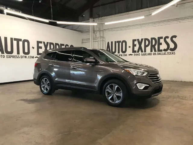 2014 Hyundai Santa Fe GLS's photo