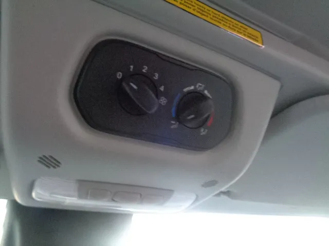 2019 Ford Transit Passenger Van XLT - Photo 16