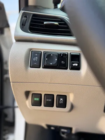 2017 Nissan Sentra S - Photo 17