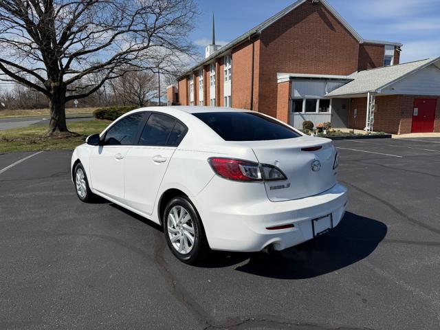 2012 Mazda MAZDA3 i Touring 4-Door