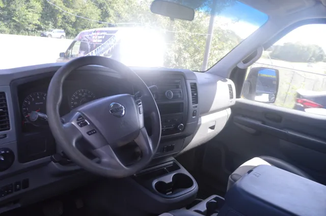 2013 Nissan NV Cargo SV - Photo 9