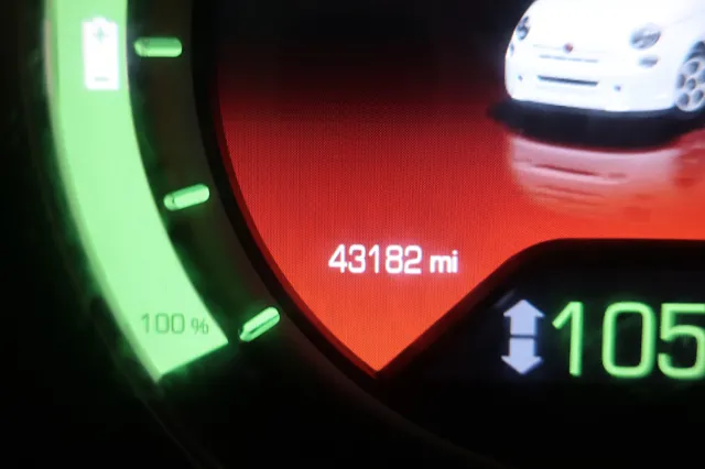 2017 FIAT 500e Battery Electric - Photo 13