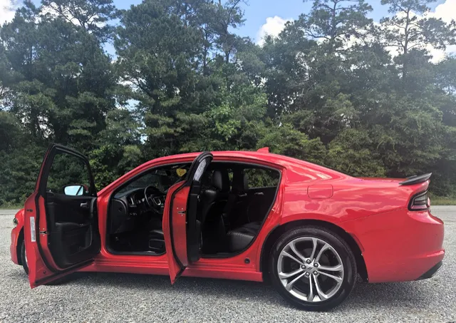 2020 Dodge Charger SXT - Photo 10