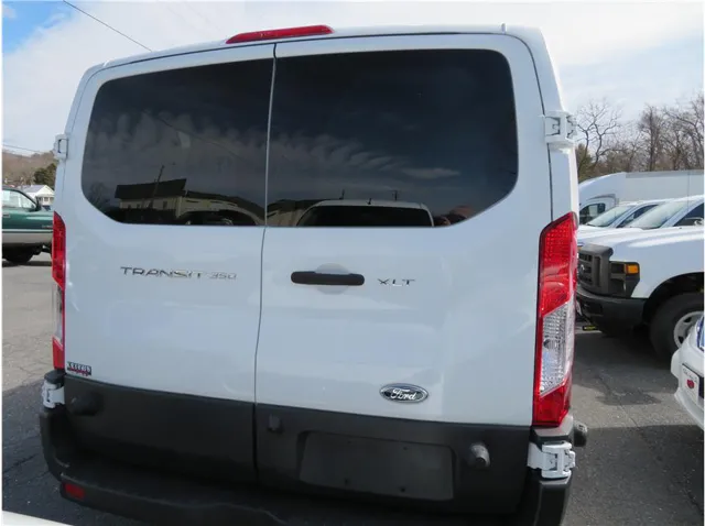 2015 Ford Transit XLT - Photo 16