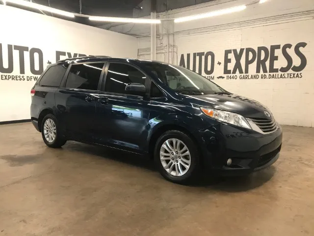 2011 Toyota Sienna XLE