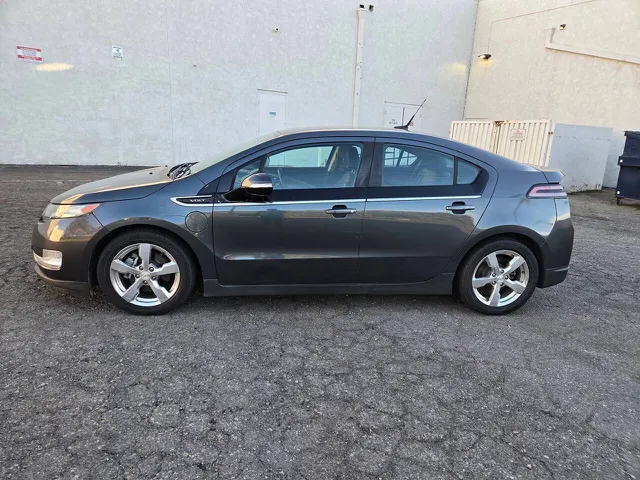2011 Chevrolet Volt Base - Photo 10