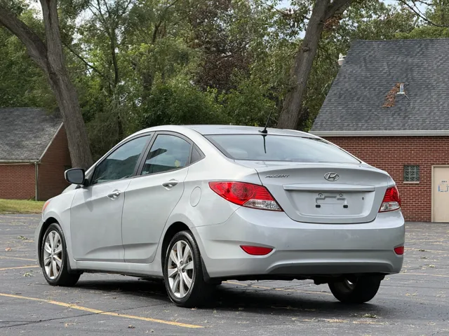 2014 Hyundai Accent GLS - Photo 6