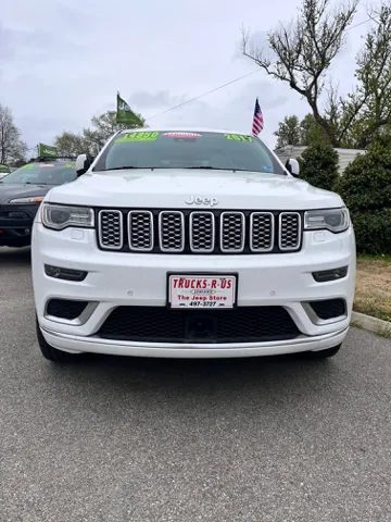 2017 Jeep Grand Cherokee Summit 4WD's photo