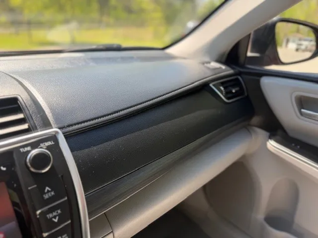 2016 Toyota Camry XLE Hybrid - Photo 35