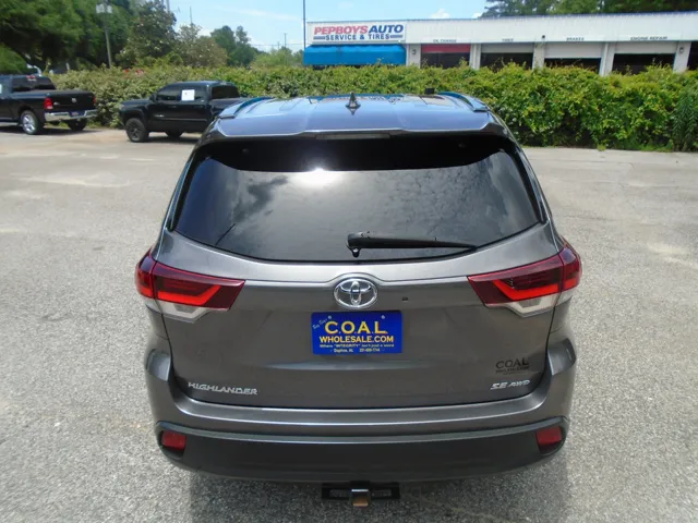 2019 Toyota Highlander SE - Photo 18
