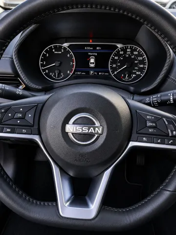 2025 Nissan Sentra SV - Photo 9