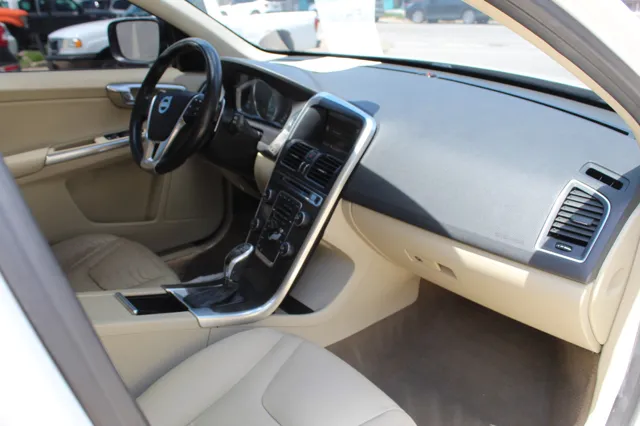 2015 Volvo XC60 T6 Premier Plus - Photo 23