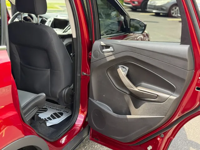 2016 Ford Escape SE - Photo 25
