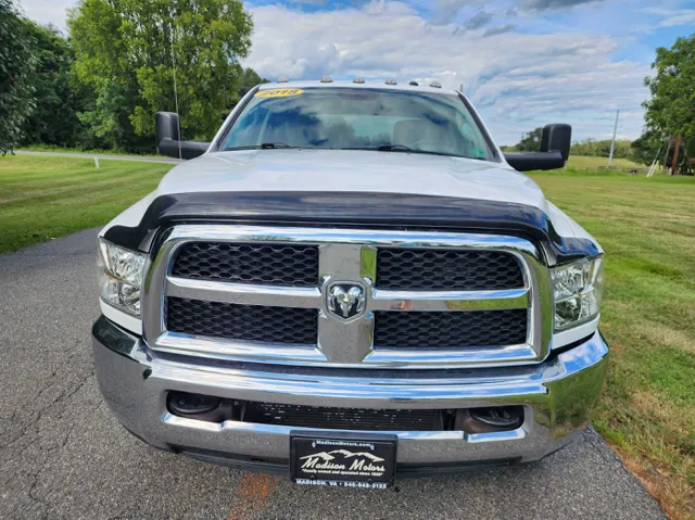 2018 Ram 3500 photo 3