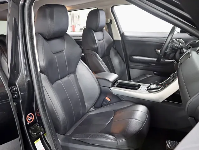 2016 Land Rover Range Rover Evoque SE photo 19