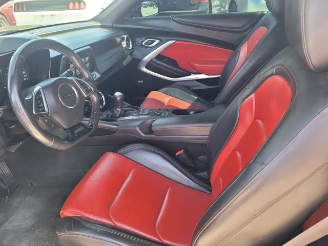 2017 Chevrolet Camaro 2SS - Photo 19
