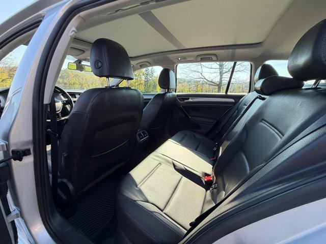 2015 Volkswagen Golf SportWagen TDI SE 6A