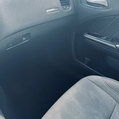 2019 Dodge Charger SXT - Photo 16