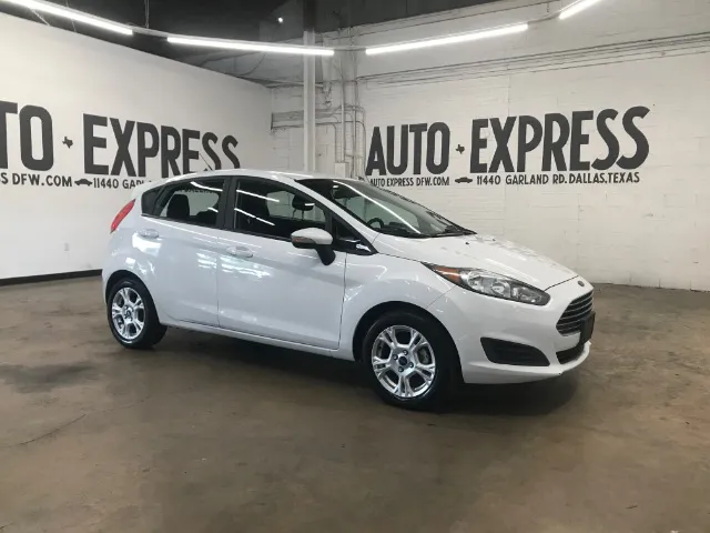 2016 Ford Fiesta SE Hatch's photo