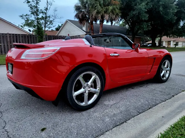 2007 Saturn Sky Roadster - Photo 9