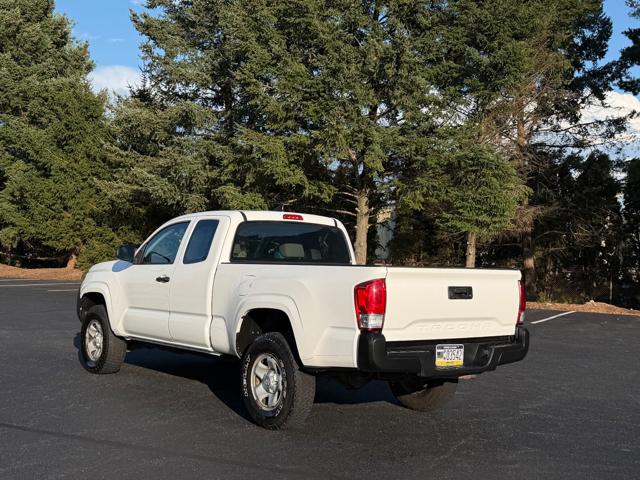 2017 Toyota Tacoma SR Access Cab I4 6AT 2WD