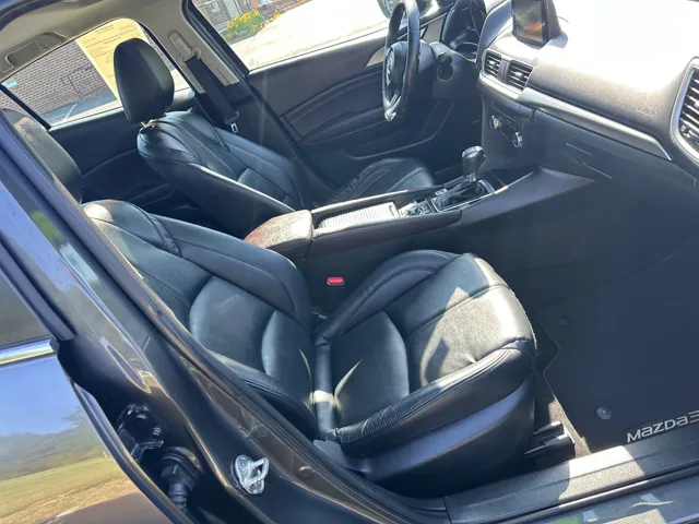 2017 Mazda Mazda3 Touring - Photo 17