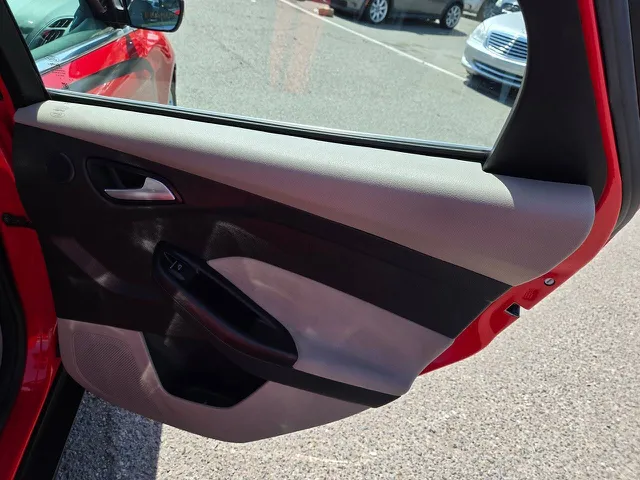 2014 Ford Focus Electric - Photo 28