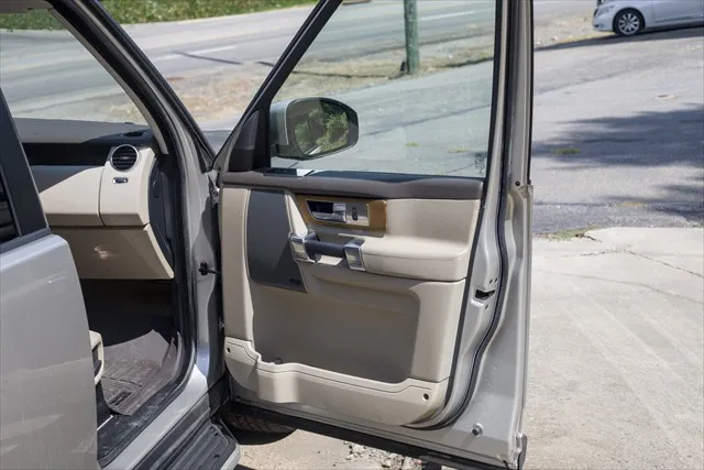 2016 Land Rover LR4 HSE - Photo 19