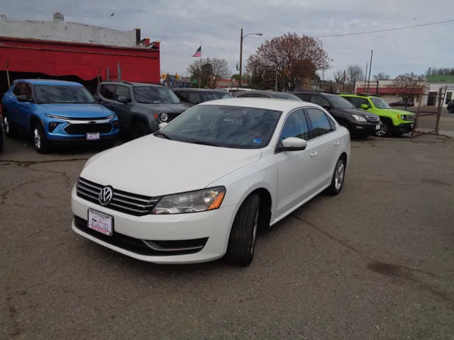 2013 Volkswagen Passat SE