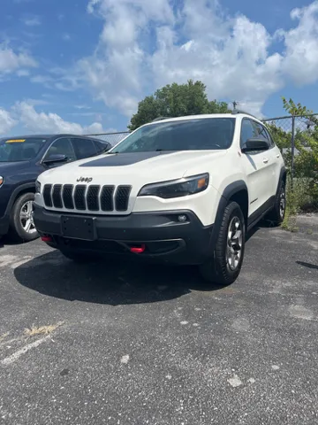 2019 Jeep Cherokee Latitude Plus's photo