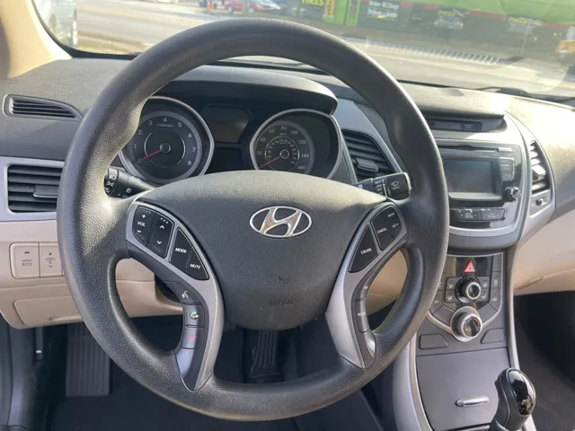 2016 Hyundai Elantra SE - Photo 12