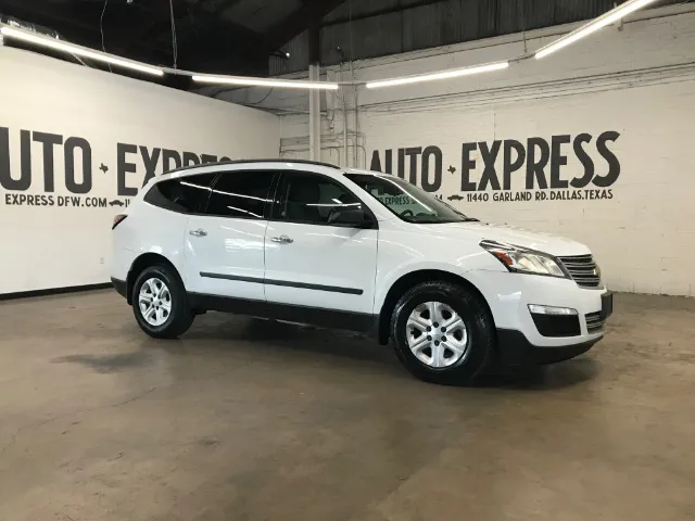 2016 Chevrolet Traverse LS FWD photo