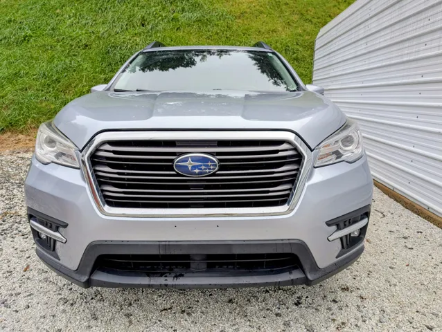 2019 Subaru Ascent Limited photo 3