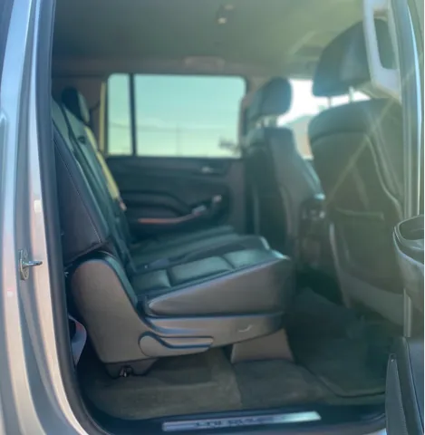 2015 Chevrolet Suburban LT photo 2