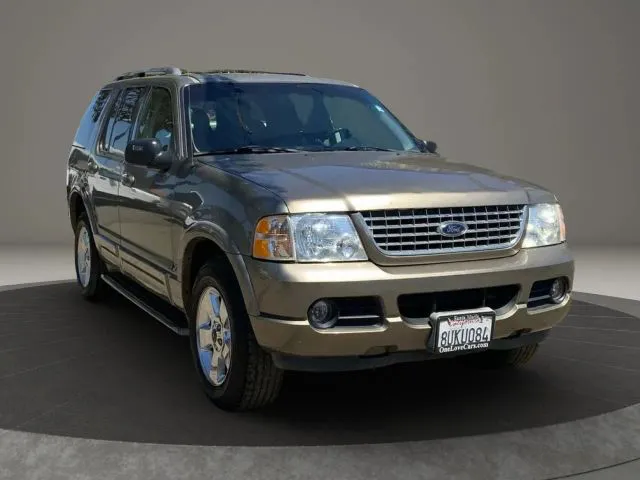 2003 Ford Explorer Limited 4.6 4x4's photo