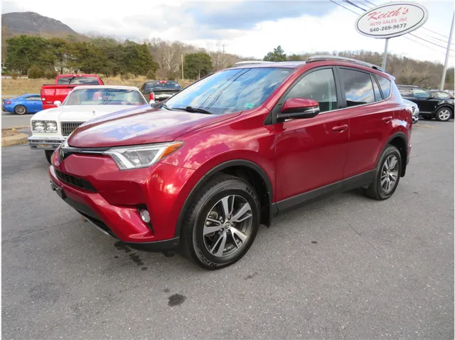2018 Toyota RAV4 XLE's photo
