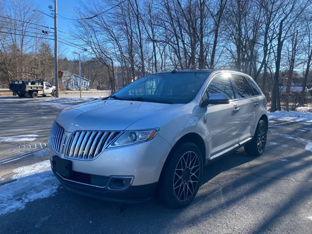 2013 Lincoln MKX Base