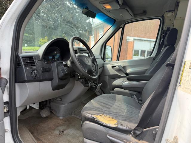 2011 Mercedes-Benz Sprinter 2500 High Roof 144-in. WB