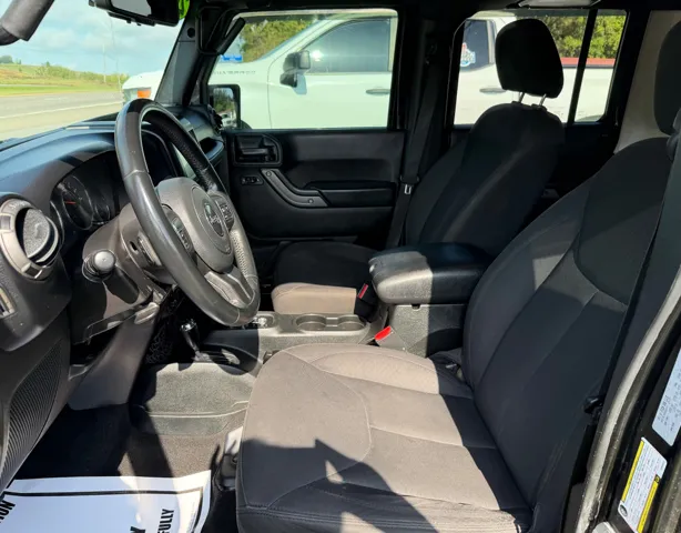 2018 Jeep Wrangler JK Unlimited Sport S - Photo 7