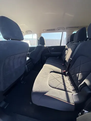2018 Nissan Armada SV - Photo 7
