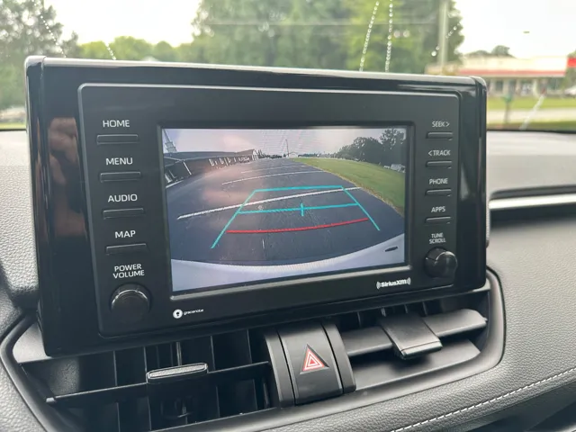 2022 Toyota RAV4 XLE - Photo 27