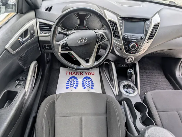 2017 Hyundai Veloster Value Edition photo 14