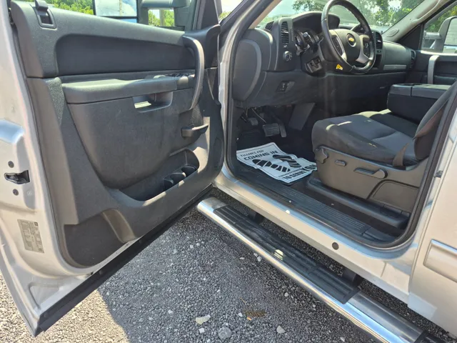2010 Chevrolet Silverado 2500HD 1LT - Photo 9