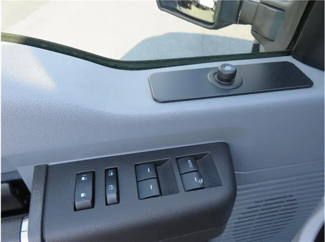 2011 Ford F-450 Super Duty XL - Photo 10