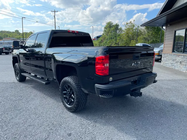 2016 Chevrolet Silverado LT photo 5