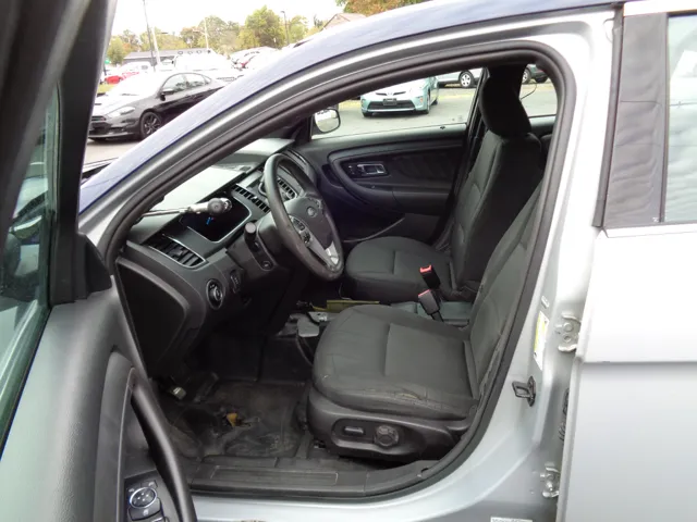 2016 Ford Taurus - Photo 10